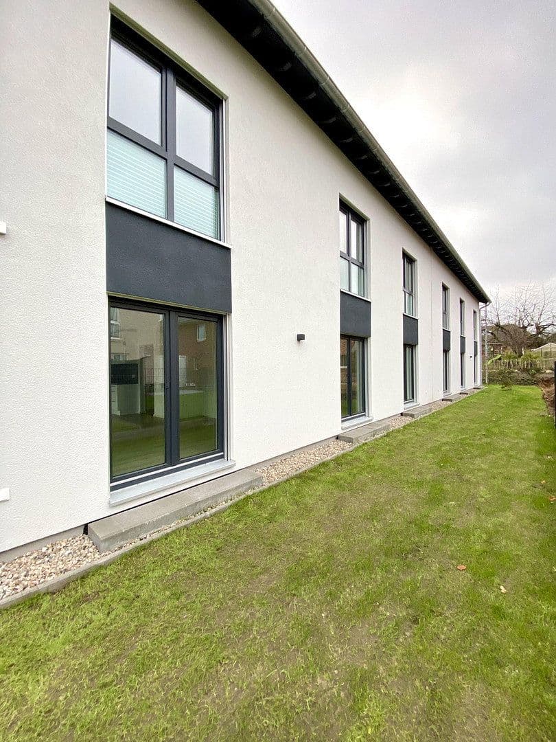 Prenájom bytu 4-izbový 120 m², Wiesengrund 29A, Elmenhorst, Šlezvicko-Holštajnsko Prenájom bytu 4-izbový 120 m², Wiesengrund 29A, Elmenhorst, Šlezvicko-Holštajnsko