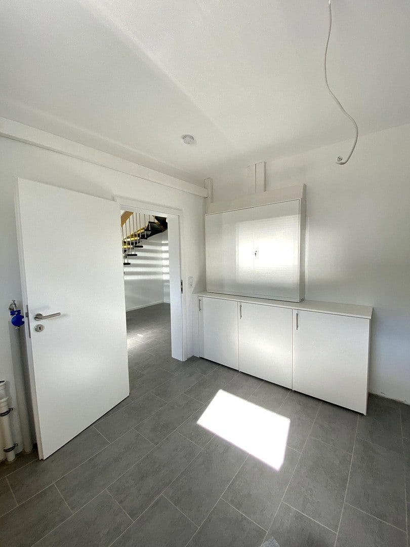 Prenájom bytu 4-izbový 120 m², Wiesengrund 29A, Elmenhorst, Šlezvicko-Holštajnsko Prenájom bytu 4-izbový 120 m², Wiesengrund 29A, Elmenhorst, Šlezvicko-Holštajnsko