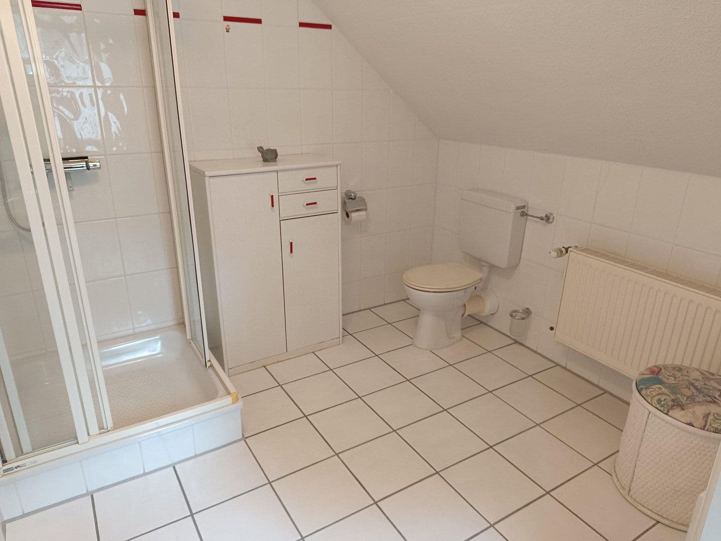 Predaj domu 160 m², pozemok 1.367 m², Aurich, Dolné Sasko Predaj domu 160 m², pozemok 1.367 m², Aurich, Dolné Sasko