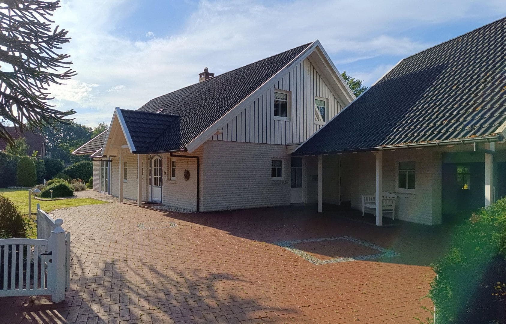 Predaj domu 160 m², pozemok 1.367 m², Aurich, Dolné Sasko Predaj domu 160 m², pozemok 1.367 m², Aurich, Dolné Sasko