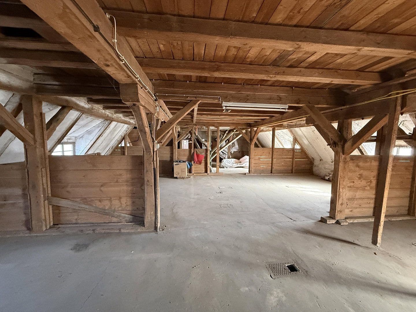 Predaj nebytového priestoru 4.281 m², Besser Straße 26, Gudensberg, Hesensko Predaj nebytového priestoru 4.281 m², Besser Straße 26, Gudensberg, Hesensko