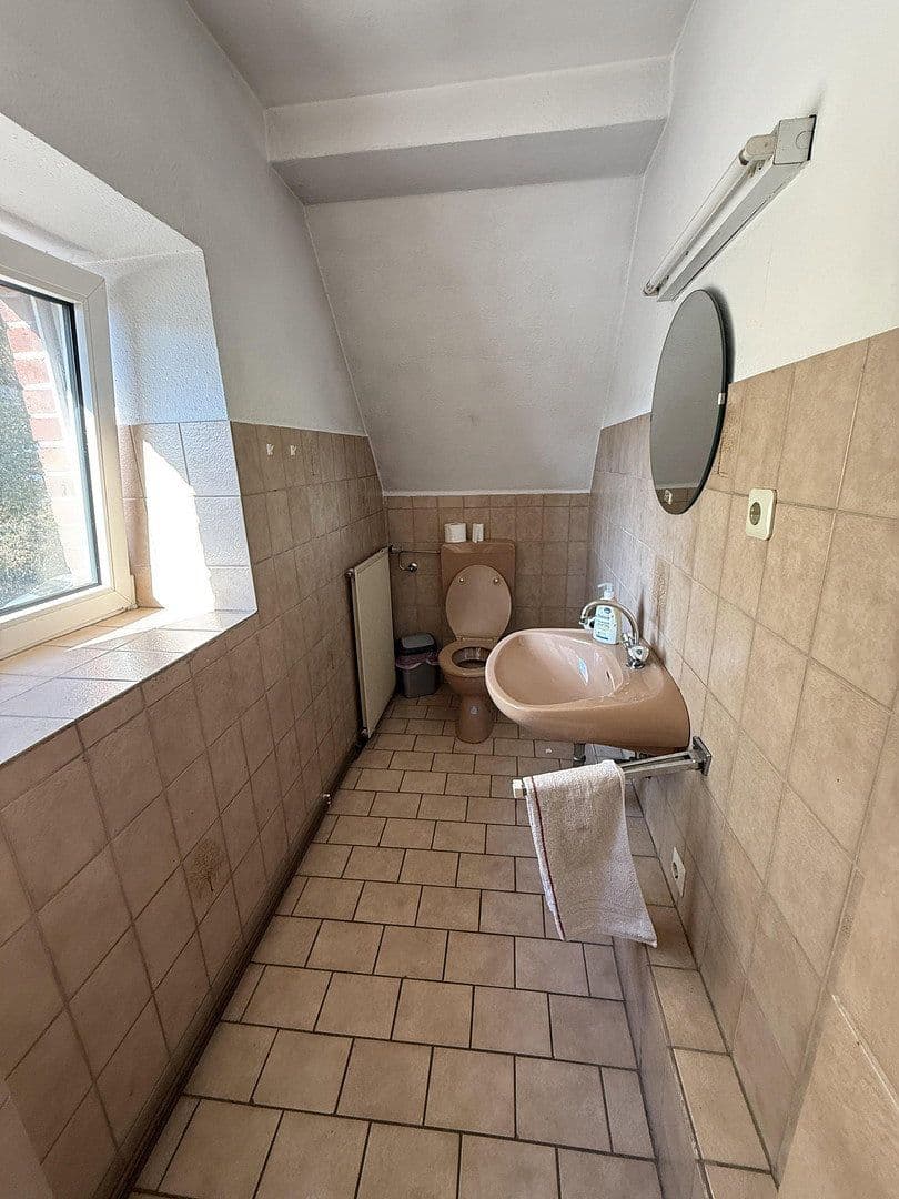 Predaj nebytového priestoru 4.281 m², Besser Straße 26, Gudensberg, Hesensko Predaj nebytového priestoru 4.281 m², Besser Straße 26, Gudensberg, Hesensko