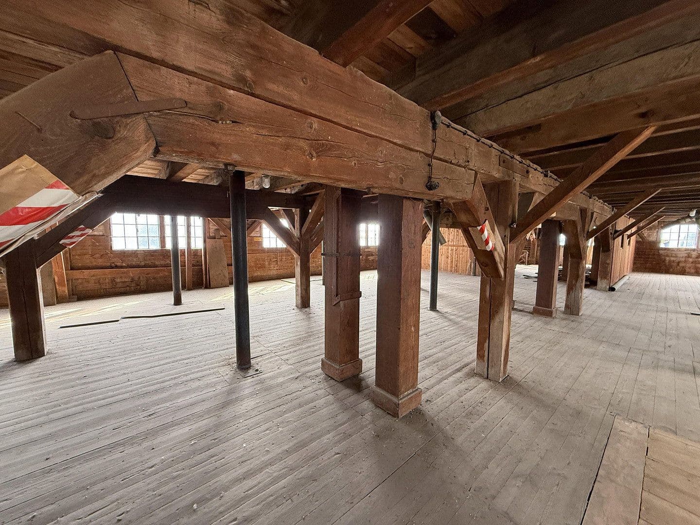 Predaj nebytového priestoru 9.768 m², Bahnhofstraße 29, Edertal, Hesensko Predaj nebytového priestoru 9.768 m², Bahnhofstraße 29, Edertal, Hesensko