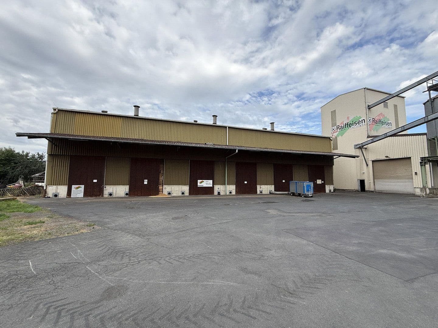 Predaj nebytového priestoru 9.768 m², Bahnhofstraße 29, Edertal, Hesensko Predaj nebytového priestoru 9.768 m², Bahnhofstraße 29, Edertal, Hesensko