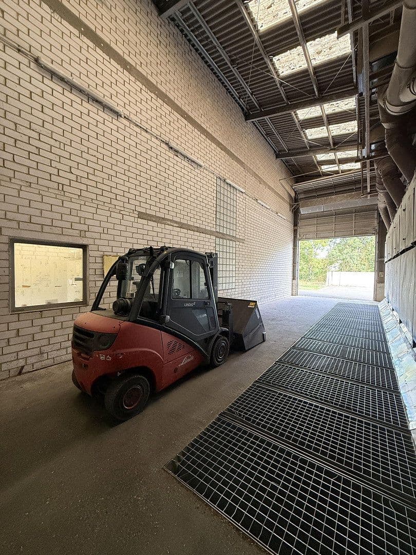 Predaj nebytového priestoru 9.768 m², Bahnhofstraße 29, Edertal, Hesensko Predaj nebytového priestoru 9.768 m², Bahnhofstraße 29, Edertal, Hesensko