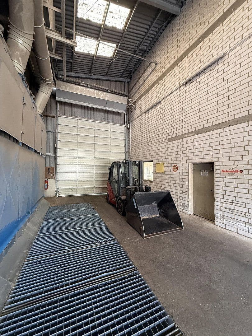 Predaj nebytového priestoru 9.768 m², Bahnhofstraße 29, Edertal, Hesensko Predaj nebytového priestoru 9.768 m², Bahnhofstraße 29, Edertal, Hesensko