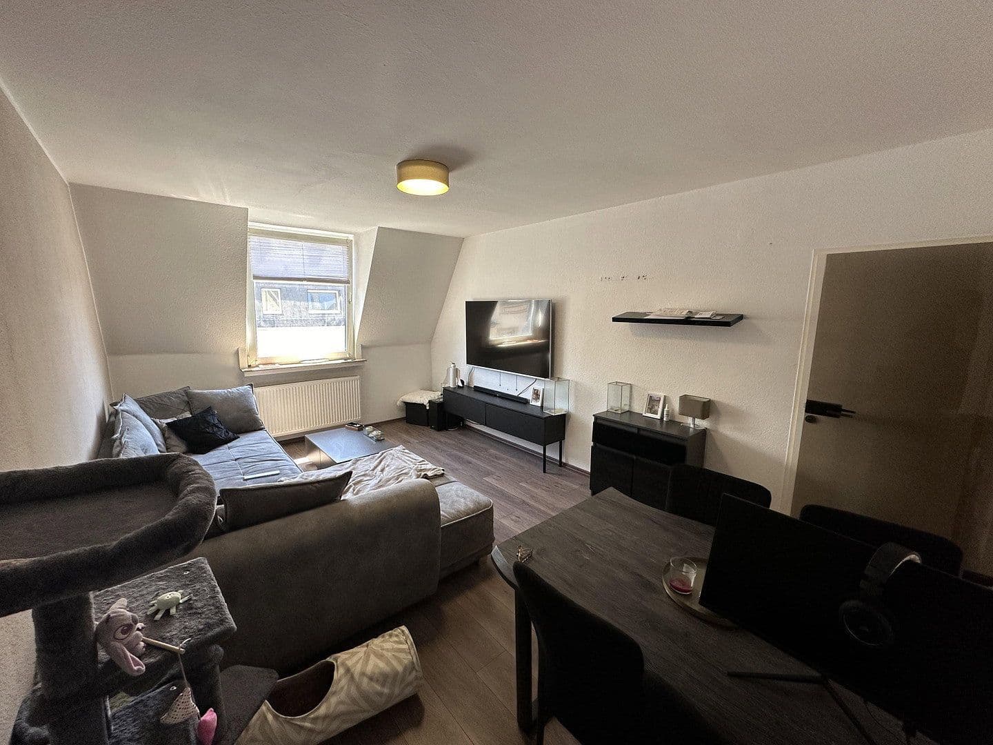 Prenájom bytu 2-izbový 40 m², Melbeckstr. 18, Solingen, Severné Porýnie - Westfálsko Prenájom bytu 2-izbový 40 m², Melbeckstr. 18, Solingen, Severné Porýnie - Westfálsko