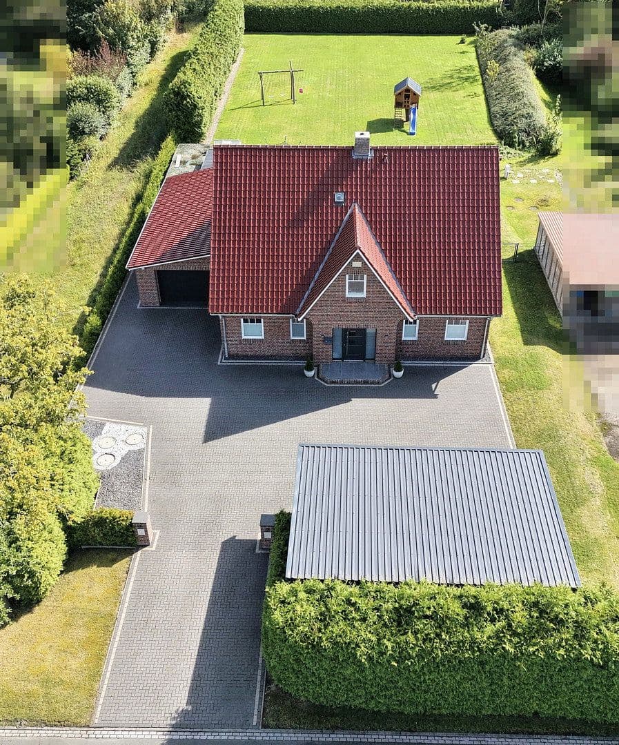Predaj domu 193 m², pozemok 2.100 m², Westerholt, Dolné Sasko Predaj domu 193 m², pozemok 2.100 m², Westerholt, Dolné Sasko