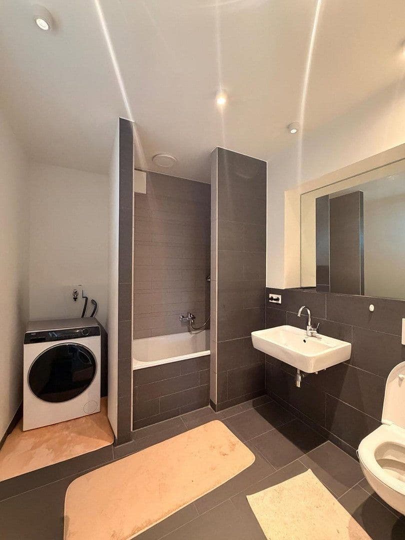Prenájom bytu 2-izbový 59 m², Hamburg, Hamburg Prenájom bytu 2-izbový 59 m², Hamburg, Hamburg