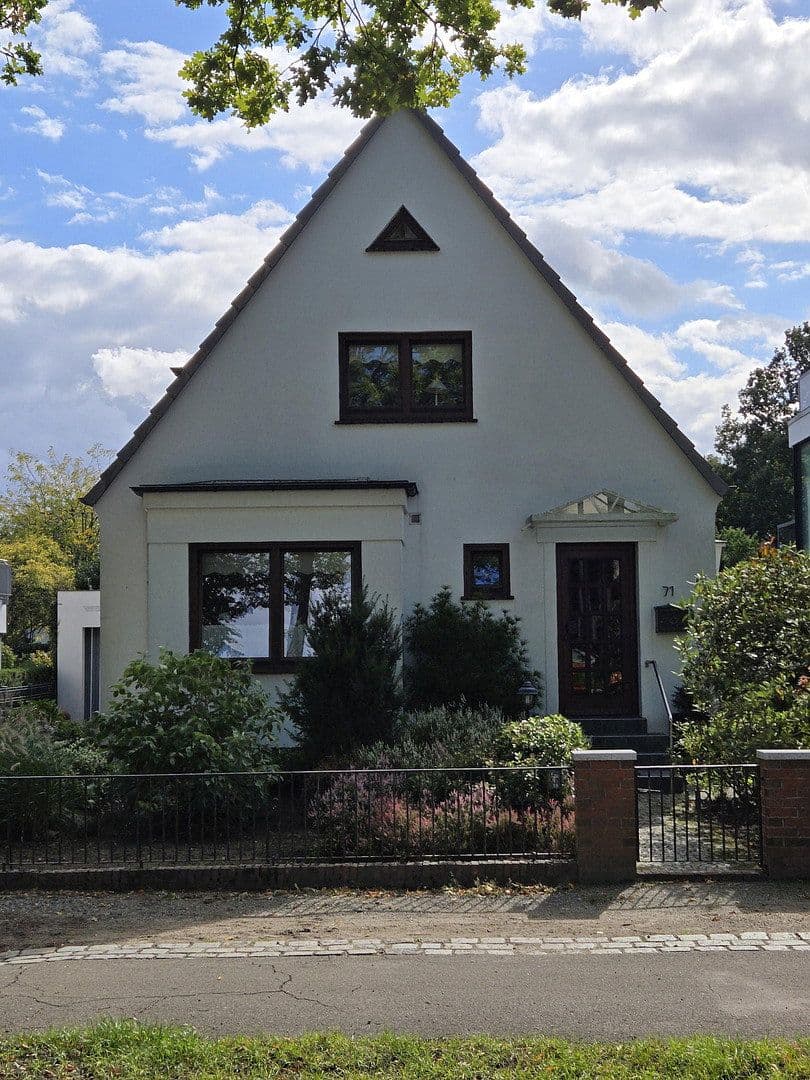 Predaj domu 135 m², pozemok 691 m², Bremen, Brémy Predaj domu 135 m², pozemok 691 m², Bremen, Brémy