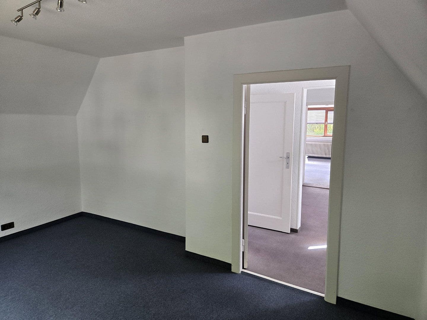 Predaj domu 135 m², pozemok 691 m², Bremen, Brémy Predaj domu 135 m², pozemok 691 m², Bremen, Brémy