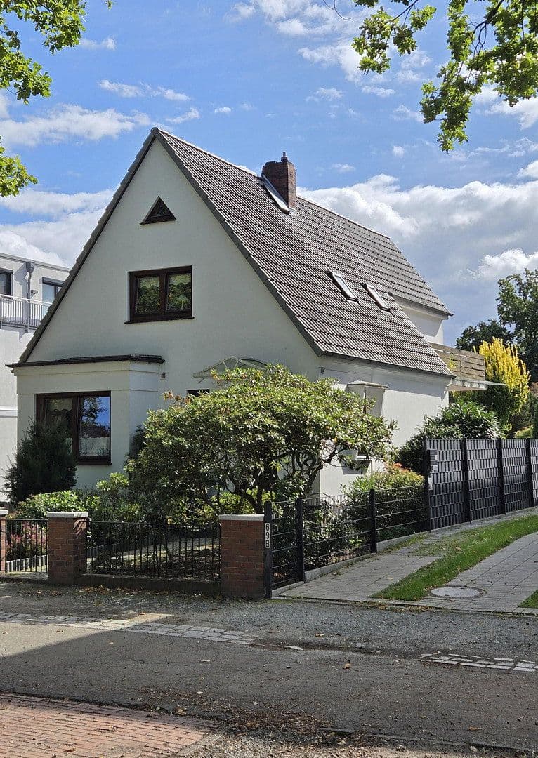 Predaj domu 135 m², pozemok 691 m², Bremen, Brémy Predaj domu 135 m², pozemok 691 m², Bremen, Brémy