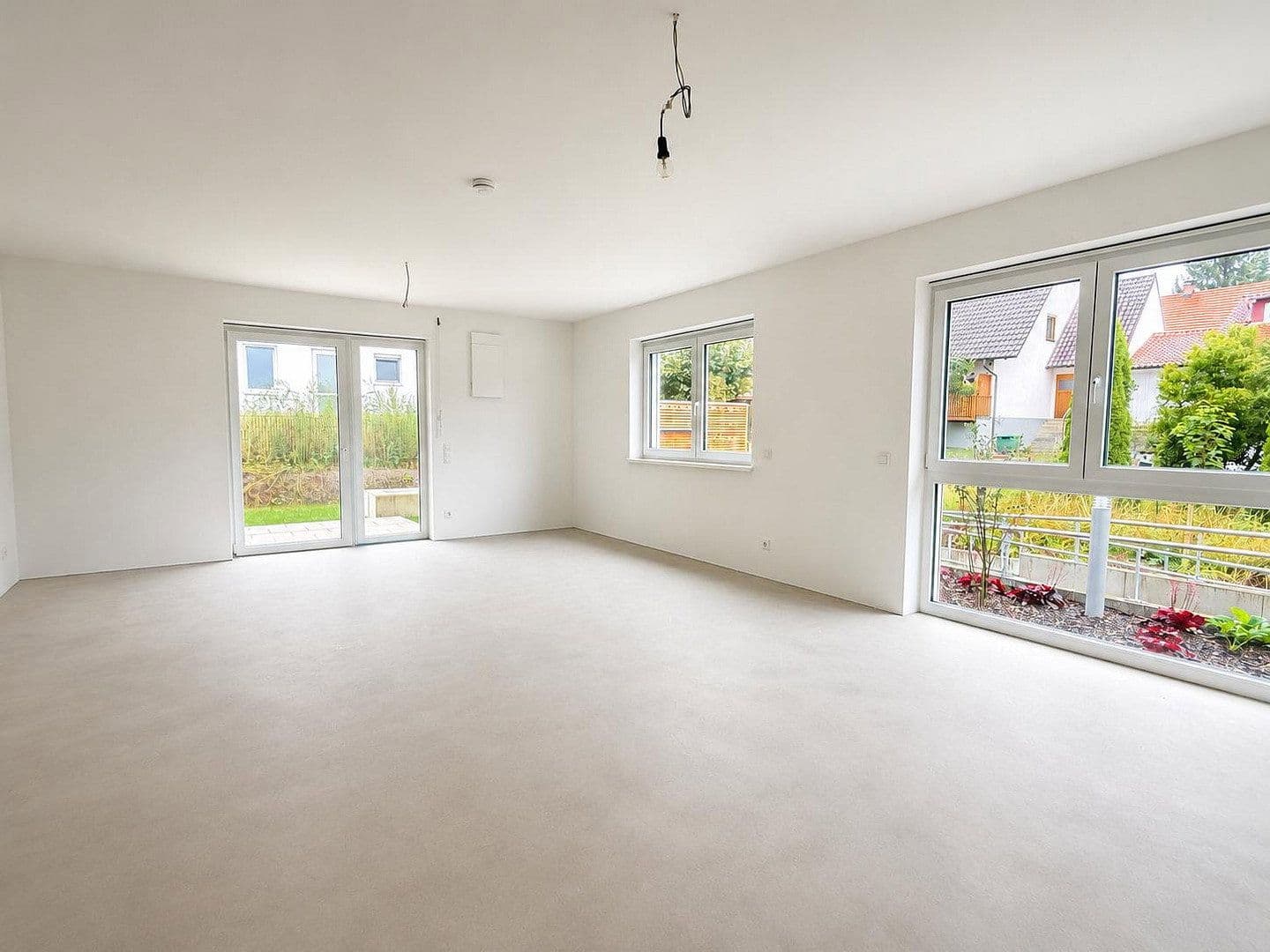 Prenájom bytu 3-izbový 107 m², Taufkirchen/Vils, Bavorsko Prenájom bytu 3-izbový 107 m², Taufkirchen/Vils, Bavorsko