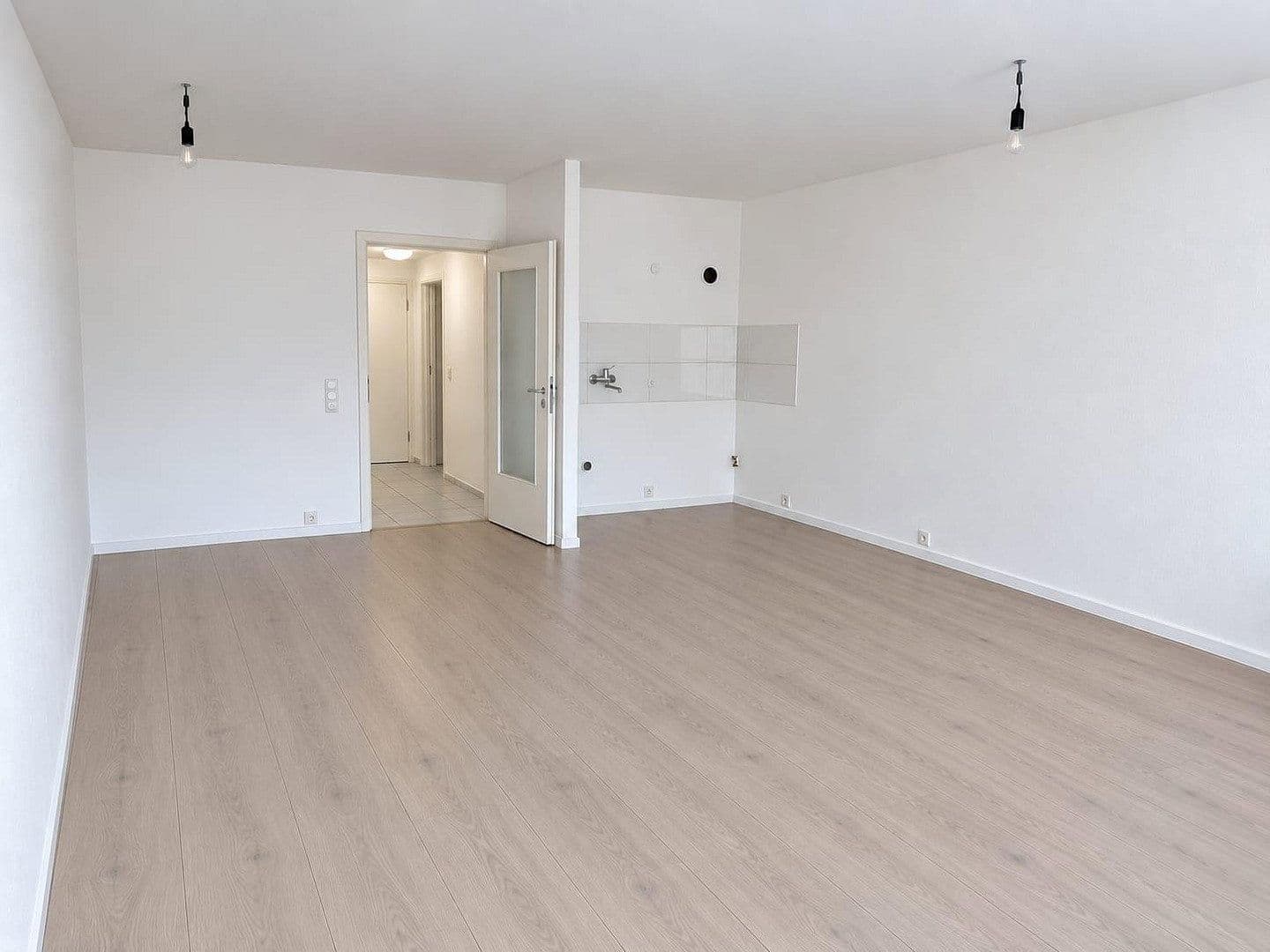 Prenájom bytu 1-izbový 45 m², Wuppertal, Severné Porýnie - Westfálsko Prenájom bytu 1-izbový 45 m², Wuppertal, Severné Porýnie - Westfálsko