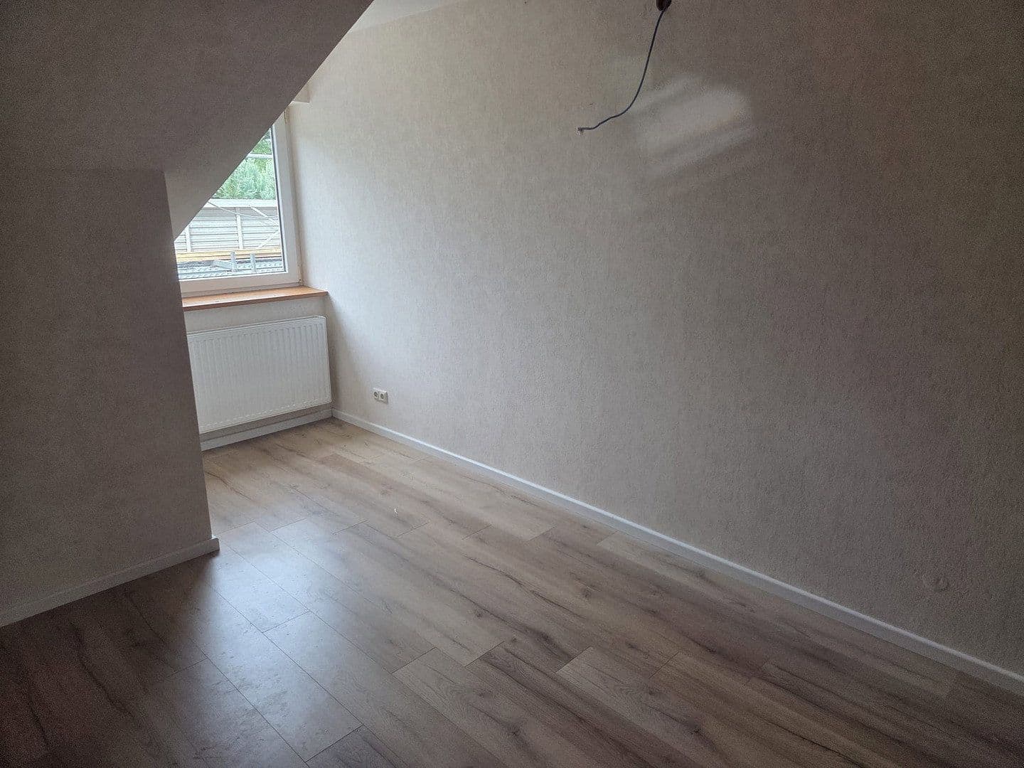 Prenájom bytu 3-izbový 126 m², Beckdorf, Dolné Sasko Prenájom bytu 3-izbový 126 m², Beckdorf, Dolné Sasko