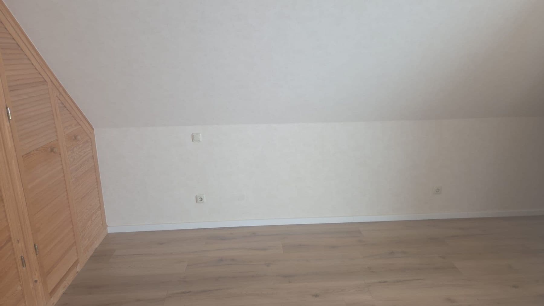Prenájom bytu 3-izbový 126 m², Beckdorf, Dolné Sasko Prenájom bytu 3-izbový 126 m², Beckdorf, Dolné Sasko
