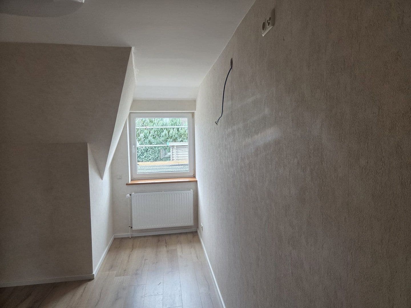 Prenájom bytu 3-izbový 126 m², Beckdorf, Dolné Sasko Prenájom bytu 3-izbový 126 m², Beckdorf, Dolné Sasko