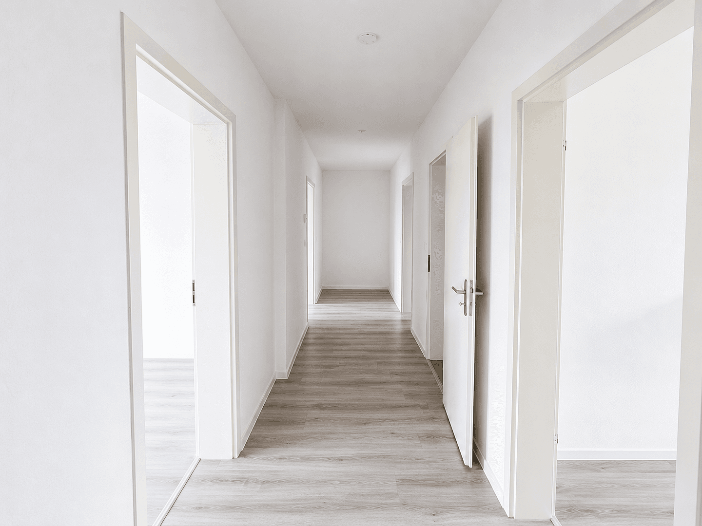 Prenájom bytu 4-izbový 85 m², Schillerstr. 5a, Wilhelmshaven, Dolné Sasko Prenájom bytu 4-izbový 85 m², Schillerstr. 5a, Wilhelmshaven, Dolné Sasko