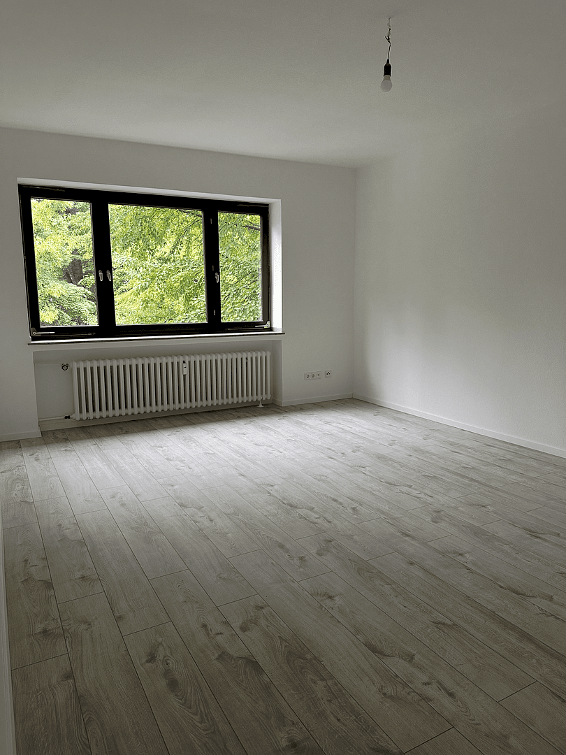Prenájom bytu 3-izbový 91 m², Heinrichstraße 107, Düsseldorf, Severné Porýnie - Westfálsko Prenájom bytu 3-izbový 91 m², Heinrichstraße 107, Düsseldorf, Severné Porýnie - Westfálsko