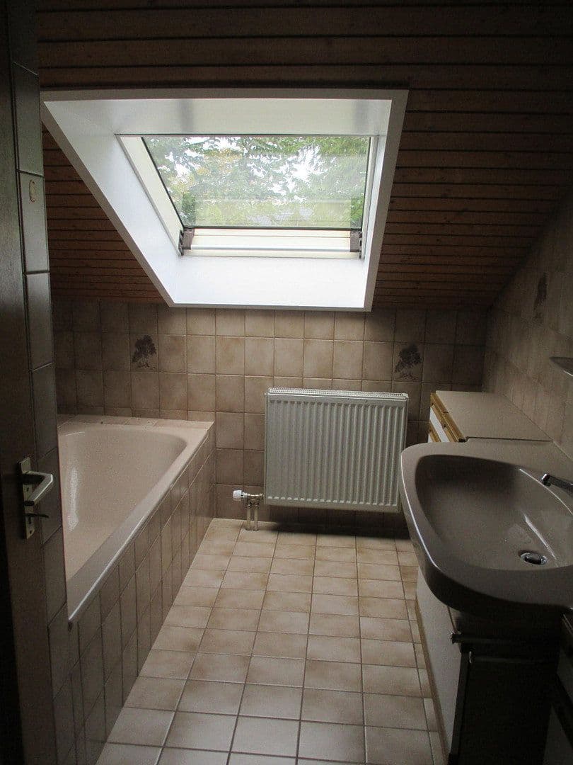 Prenájom bytu 3-izbový 82 m², Beilstein, Bádensko-Wurttembersko Prenájom bytu 3-izbový 82 m², Beilstein, Bádensko-Wurttembersko