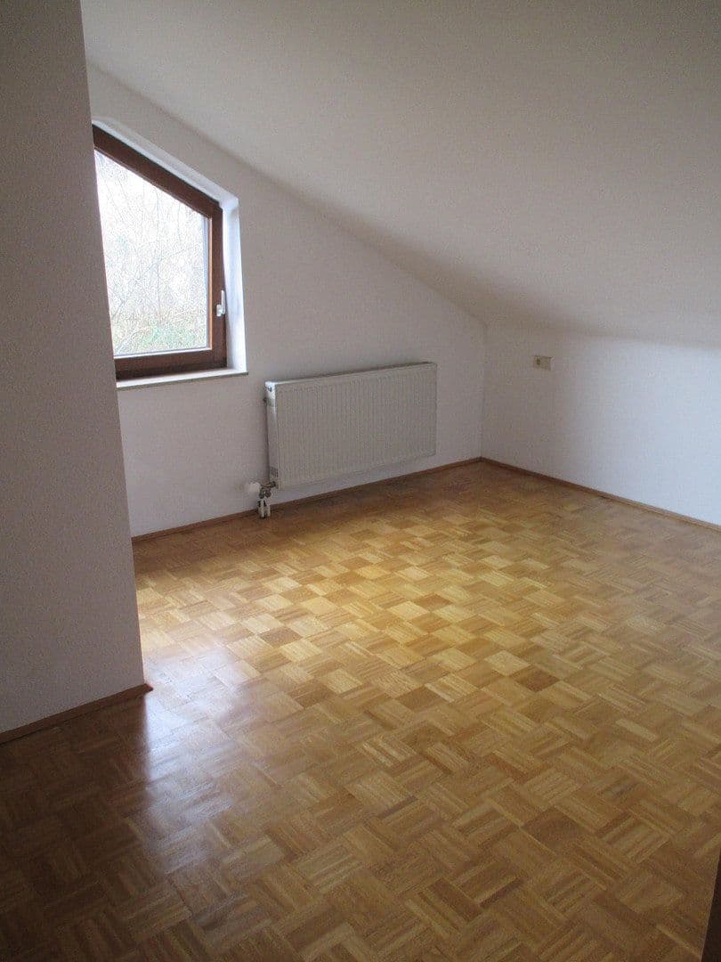Prenájom bytu 3-izbový 82 m², Beilstein, Bádensko-Wurttembersko Prenájom bytu 3-izbový 82 m², Beilstein, Bádensko-Wurttembersko