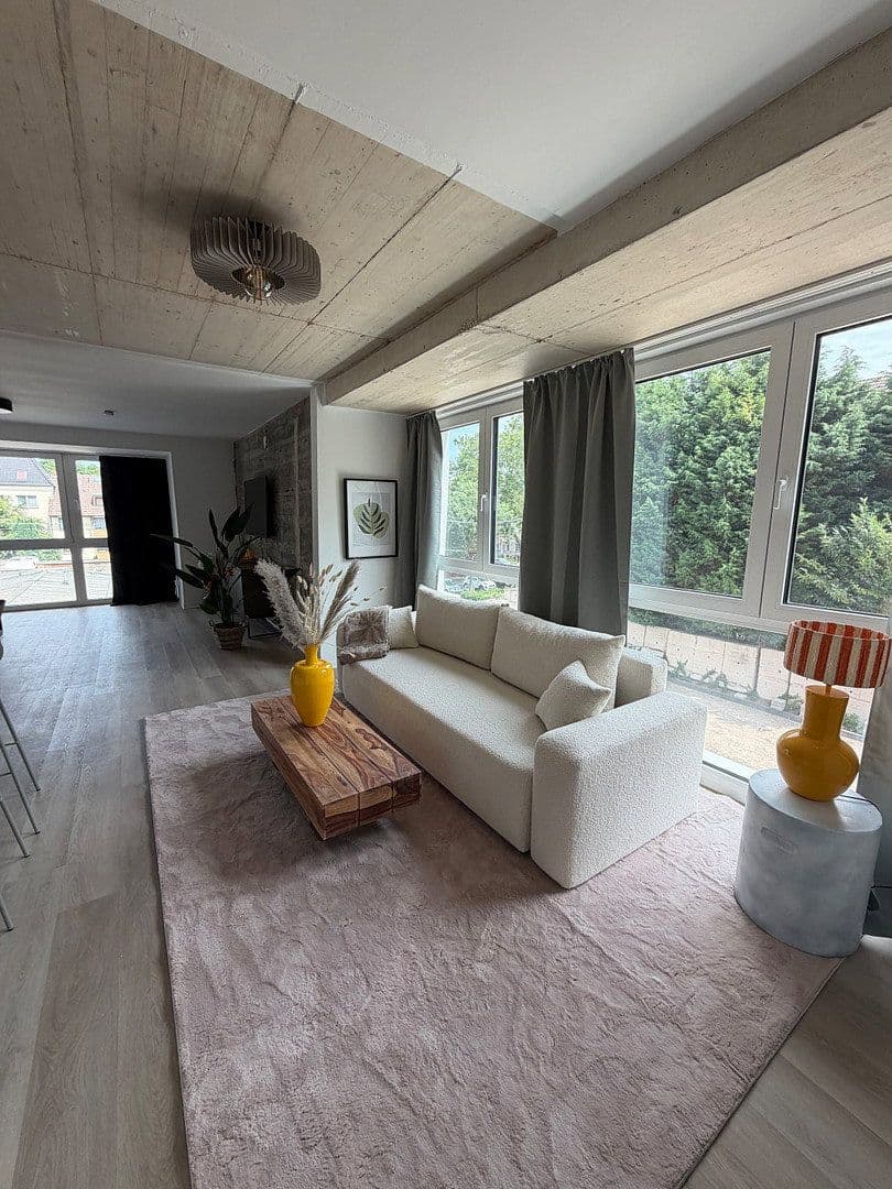 Prenájom bytu 2-izbový 60 m², Essen, Severné Porýnie - Westfálsko Prenájom bytu 2-izbový 60 m², Essen, Severné Porýnie - Westfálsko