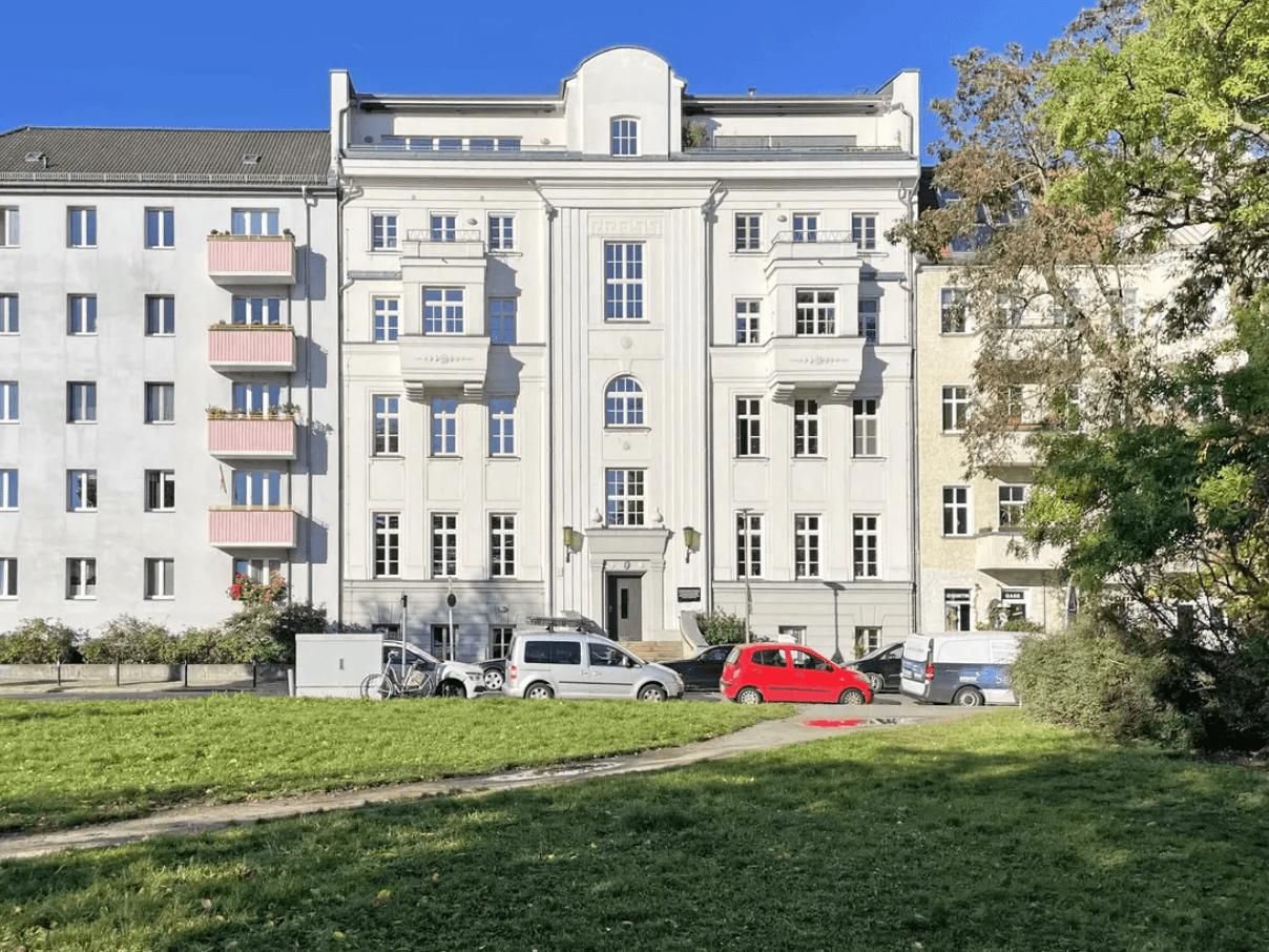 Predaj bytu 3-izbový 92 m², Gutenbergstr. 33, Berlin, Berlín Predaj bytu 3-izbový 92 m², Gutenbergstr. 33, Berlin, Berlín