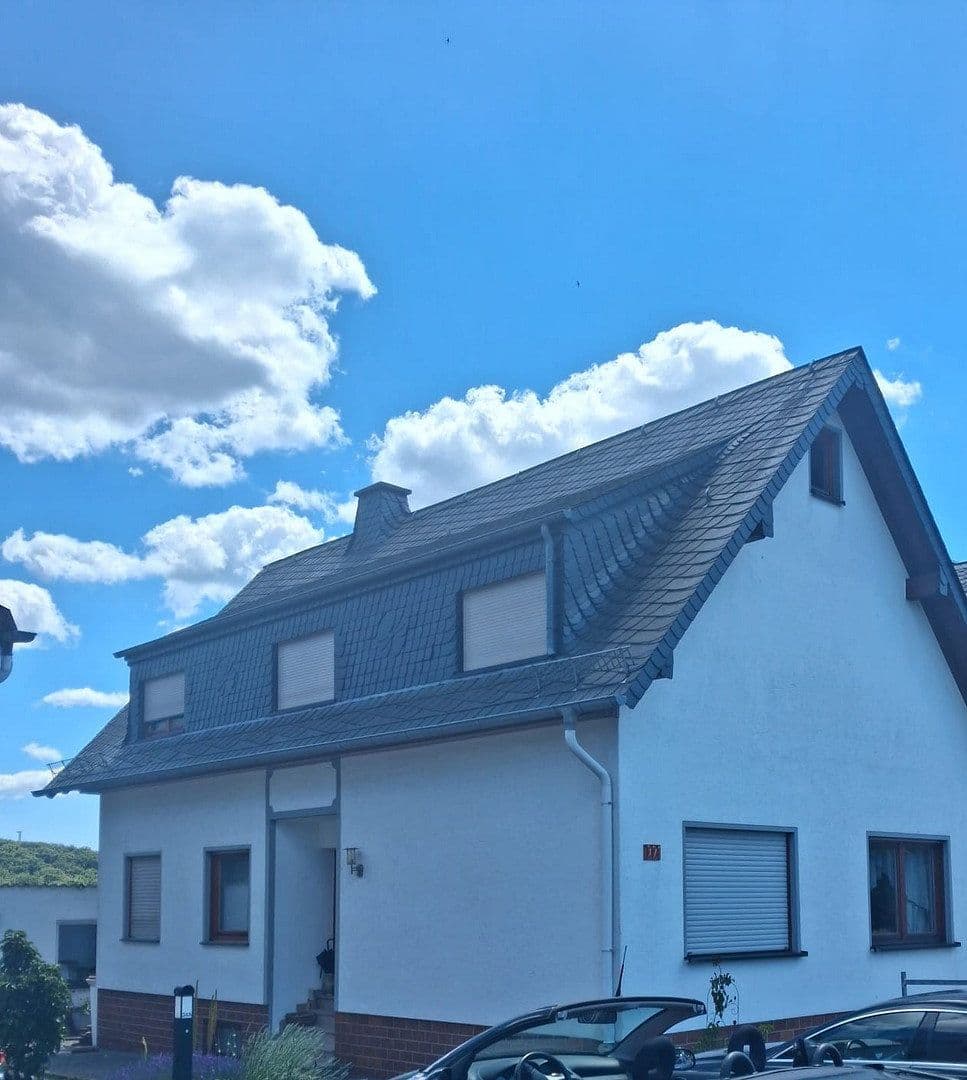 Predaj domu 180 m², pozemok 400 m², Norath, Porýnie-Falcko Predaj domu 180 m², pozemok 400 m², Norath, Porýnie-Falcko