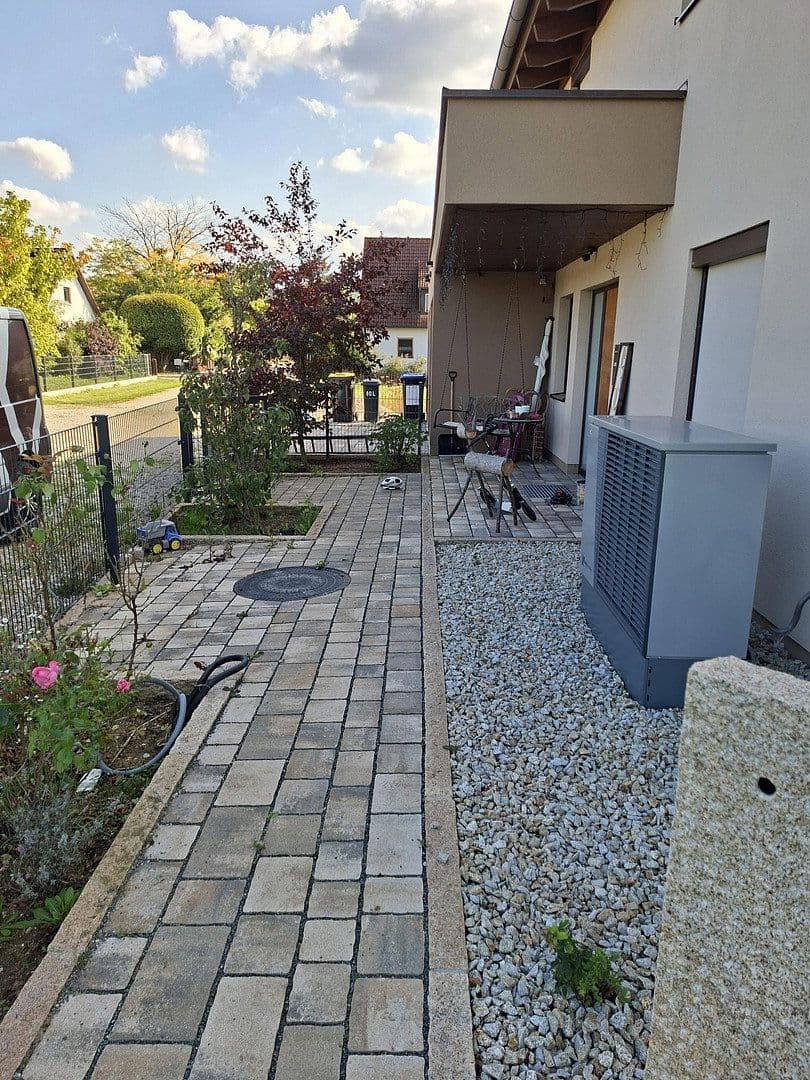 Predaj domu 178 m², pozemok 680 m², Langensendelbach, Bavorsko Predaj domu 178 m², pozemok 680 m², Langensendelbach, Bavorsko