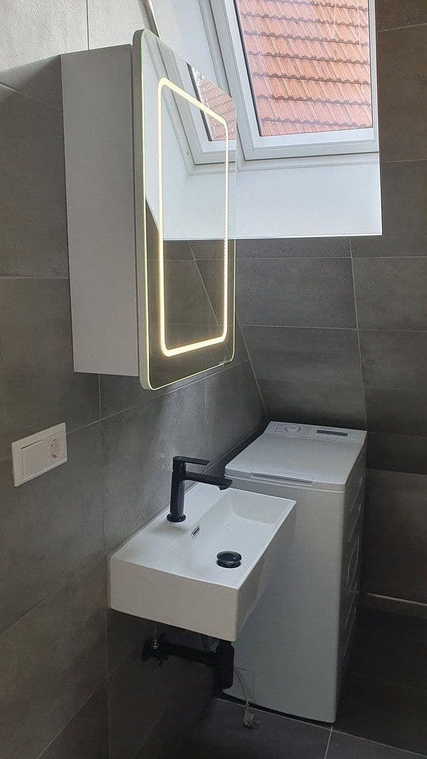 Prenájom bytu 4-izbový 85 m², Ditzingen, Bádensko-Wurttembersko Prenájom bytu 4-izbový 85 m², Ditzingen, Bádensko-Wurttembersko