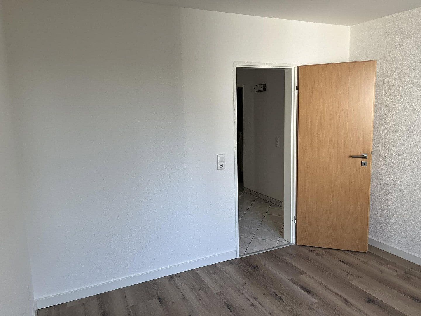 Prenájom bytu 3-izbový 95 m², Alter Kirchweg 6, Langenfeld (Rheinland), Severné Porýnie - Westfálsko Prenájom bytu 3-izbový 95 m², Alter Kirchweg 6, Langenfeld (Rheinland), Severné Porýnie - Westfálsko