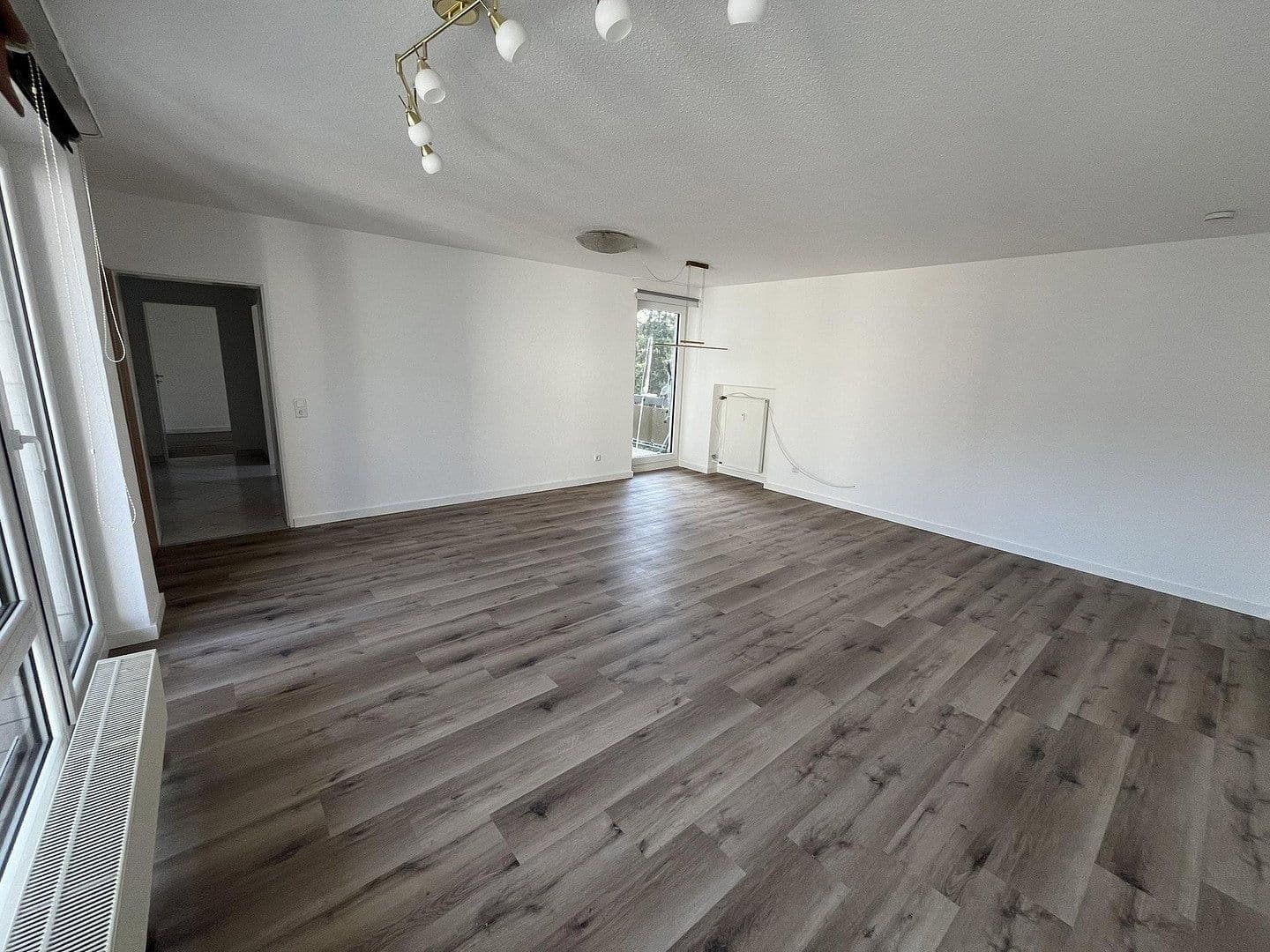 Prenájom bytu 3-izbový 95 m², Alter Kirchweg 6, Langenfeld (Rheinland), Severné Porýnie - Westfálsko Prenájom bytu 3-izbový 95 m², Alter Kirchweg 6, Langenfeld (Rheinland), Severné Porýnie - Westfálsko