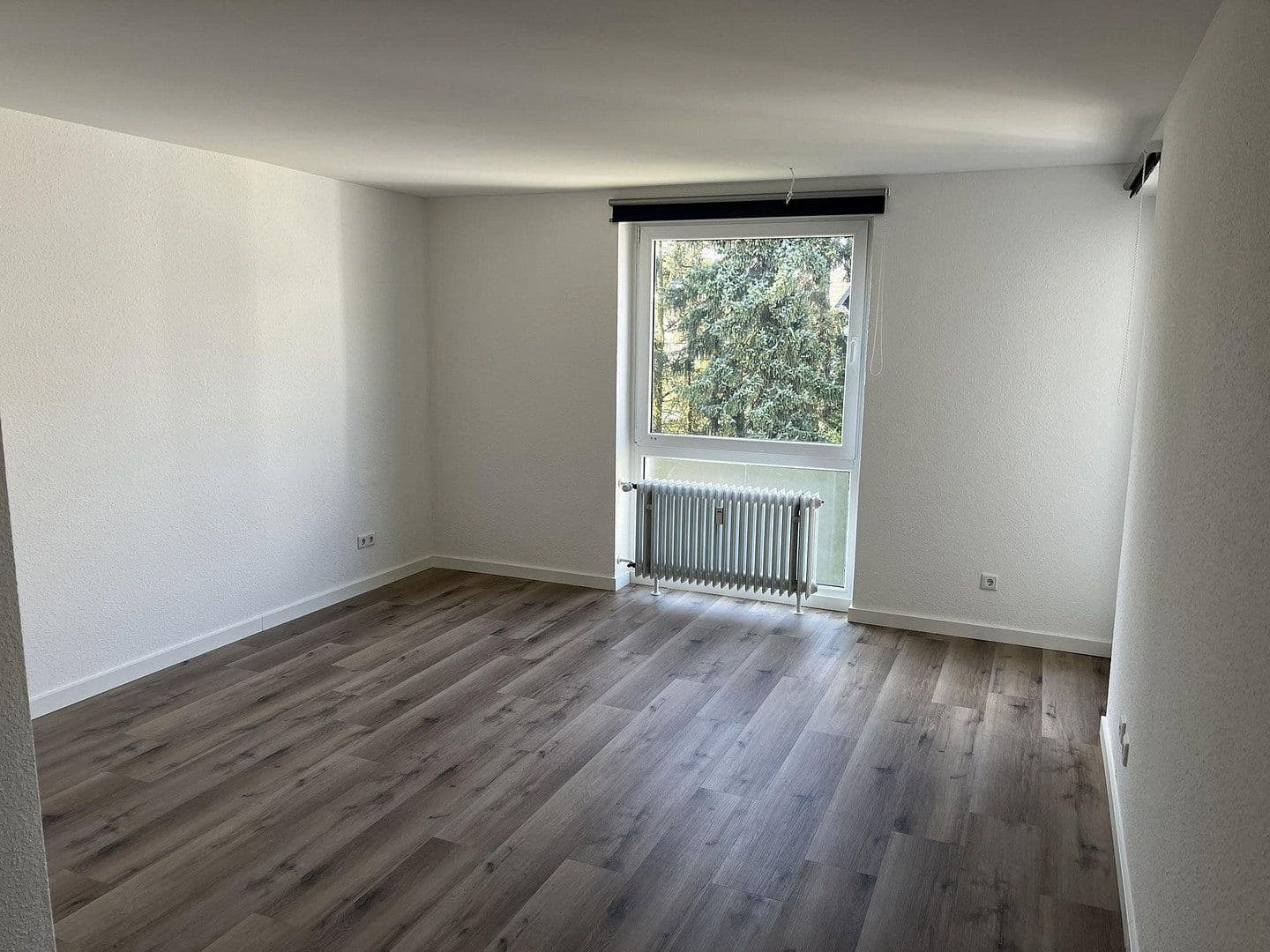 Prenájom bytu 3-izbový 95 m², Alter Kirchweg 6, Langenfeld (Rheinland), Severné Porýnie - Westfálsko Prenájom bytu 3-izbový 95 m², Alter Kirchweg 6, Langenfeld (Rheinland), Severné Porýnie - Westfálsko
