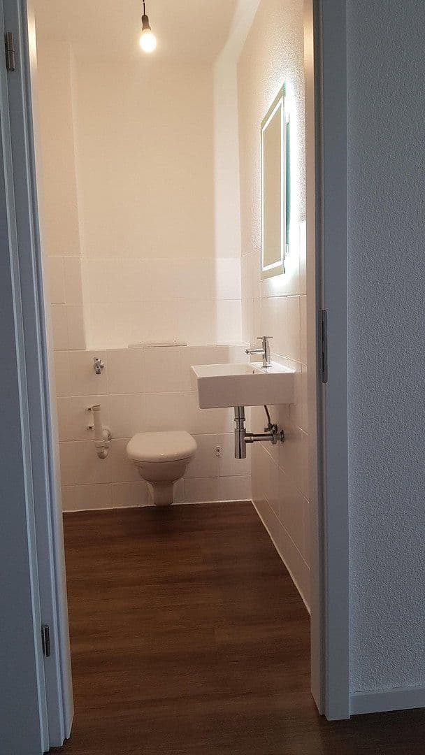 Prenájom bytu 3-izbový 89 m², Linzgaustraße 10, Uhldingen-Mühlhofen, Bádensko-Wurttembersko Prenájom bytu 3-izbový 89 m², Linzgaustraße 10, Uhldingen-Mühlhofen, Bádensko-Wurttembersko