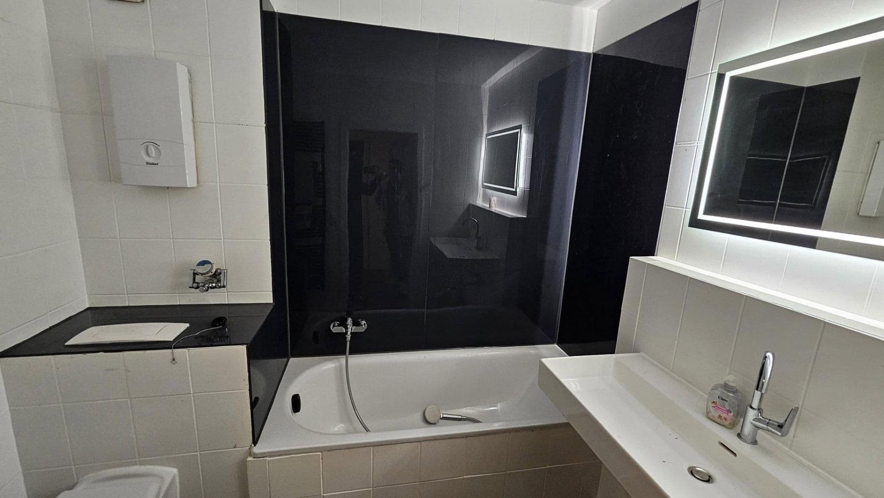 Prenájom bytu 3-izbový 89 m², Linzgaustraße 10, Uhldingen-Mühlhofen, Bádensko-Wurttembersko Prenájom bytu 3-izbový 89 m², Linzgaustraße 10, Uhldingen-Mühlhofen, Bádensko-Wurttembersko