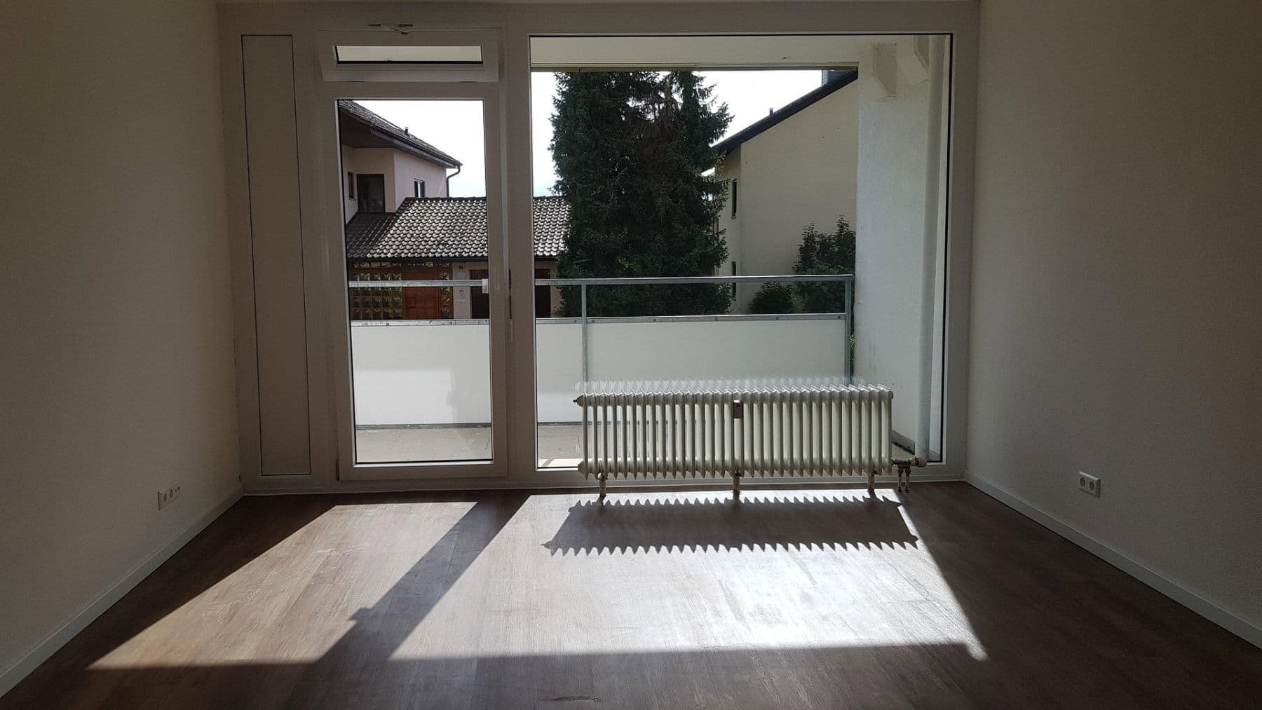Prenájom bytu 3-izbový 89 m², Linzgaustraße 10, Uhldingen-Mühlhofen, Bádensko-Wurttembersko Prenájom bytu 3-izbový 89 m², Linzgaustraße 10, Uhldingen-Mühlhofen, Bádensko-Wurttembersko