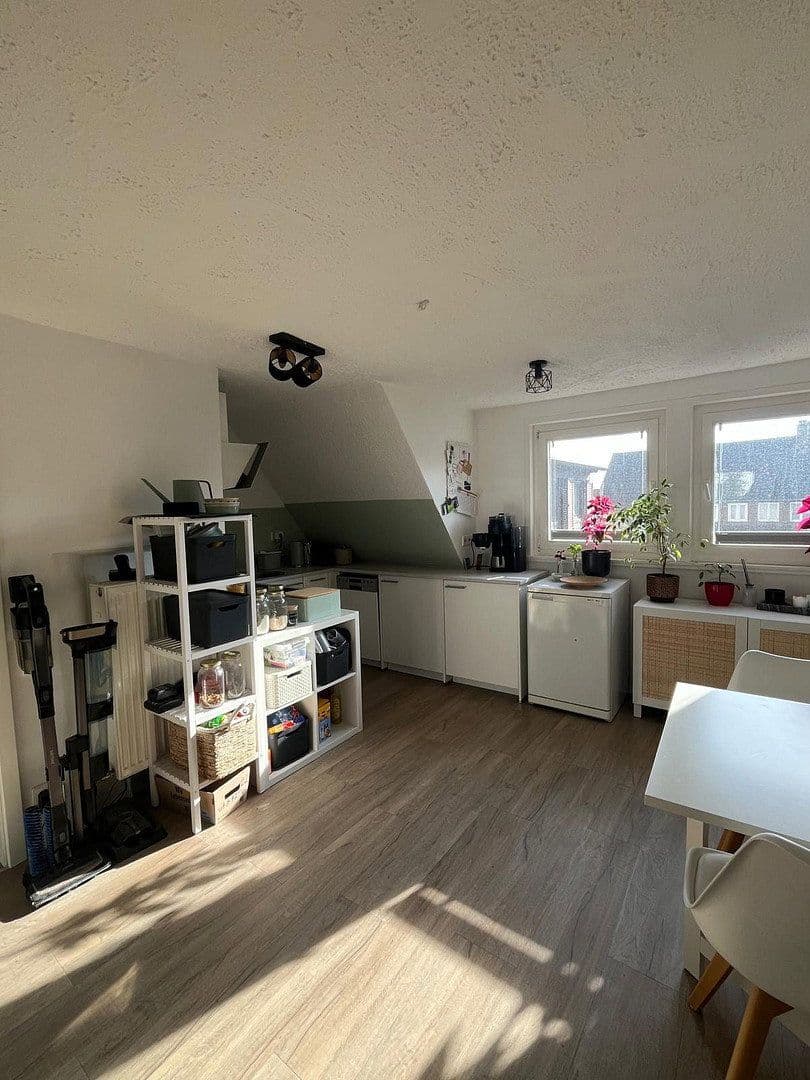 Prenájom bytu 2-izbový 49 m², Marconistr. 33, Stuttgart, Bádensko-Wurttembersko Prenájom bytu 2-izbový 49 m², Marconistr. 33, Stuttgart, Bádensko-Wurttembersko