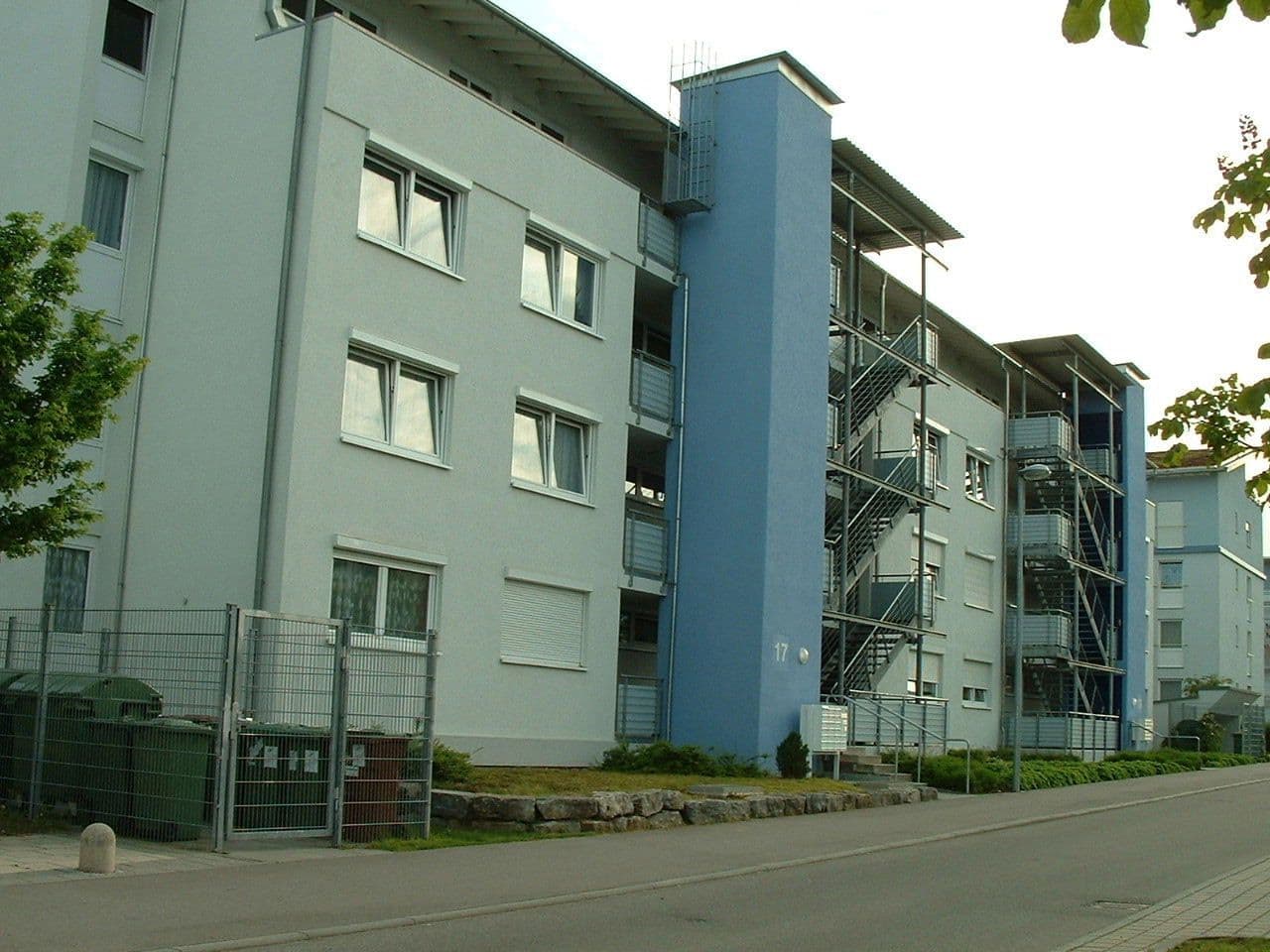 Prenájom bytu 3-izbový 82 m², Kastanienallee 17, Ludwigsburg, Bádensko-Wurttembersko Prenájom bytu 3-izbový 82 m², Kastanienallee 17, Ludwigsburg, Bádensko-Wurttembersko