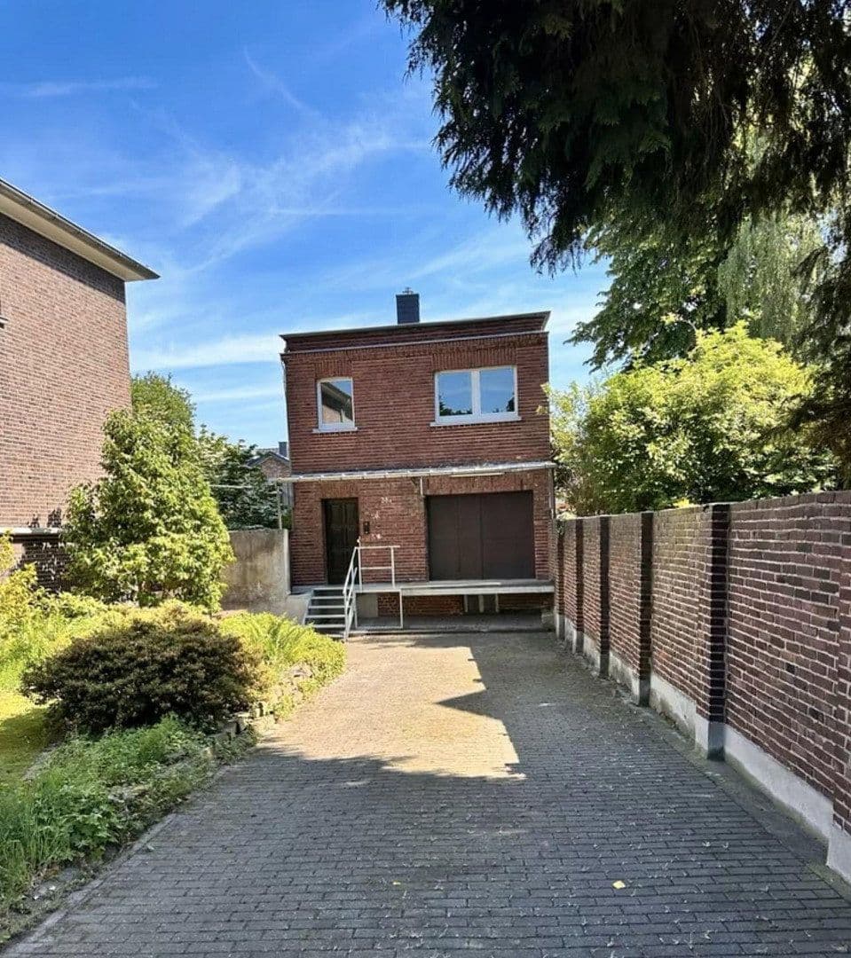 Prenájom nebytového priestoru 330 m², Tönisvorst, Severné Porýnie - Westfálsko Prenájom nebytového priestoru 330 m², Tönisvorst, Severné Porýnie - Westfálsko