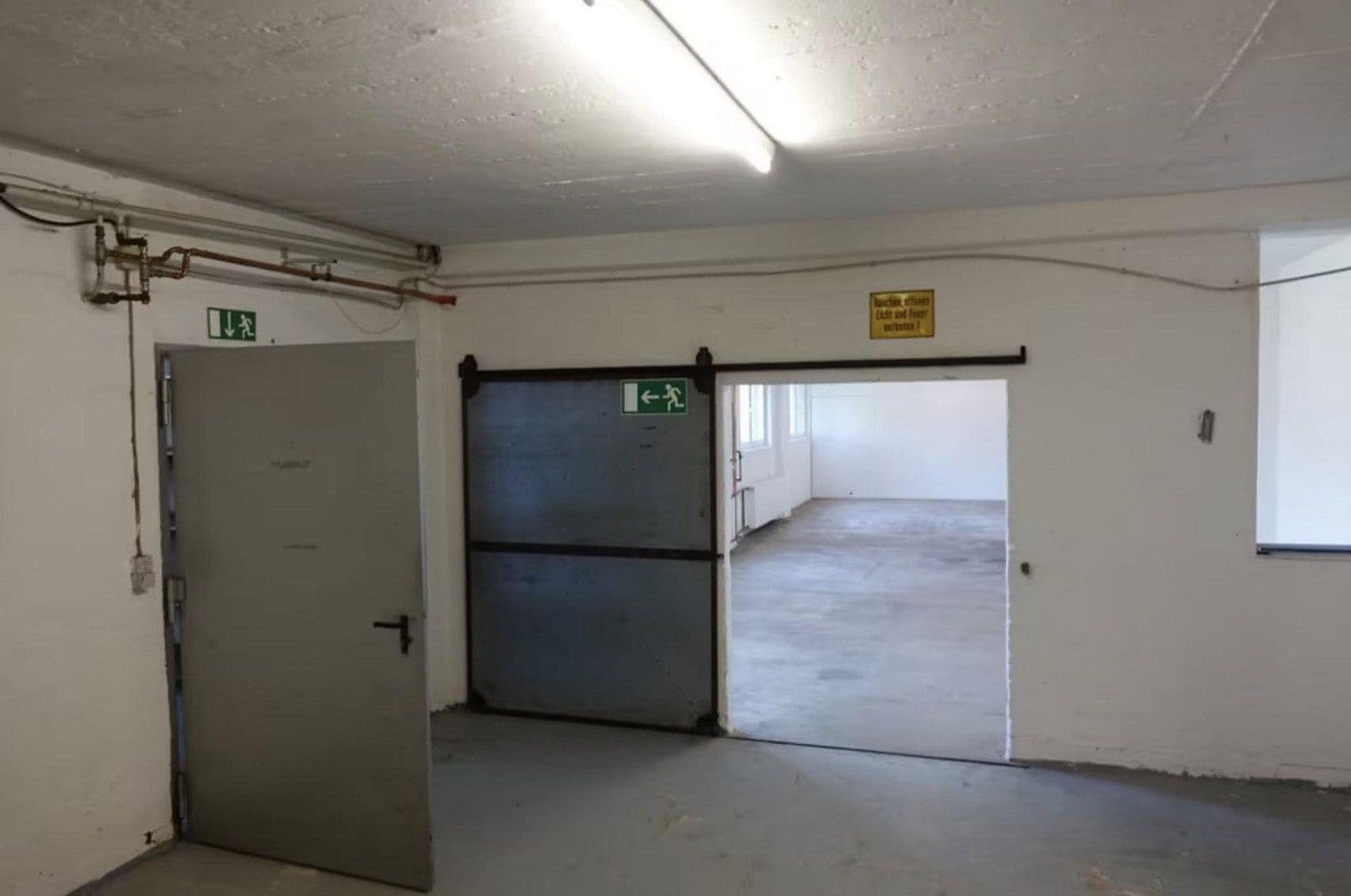 Prenájom nebytového priestoru 330 m², Tönisvorst, Severné Porýnie - Westfálsko Prenájom nebytového priestoru 330 m², Tönisvorst, Severné Porýnie - Westfálsko