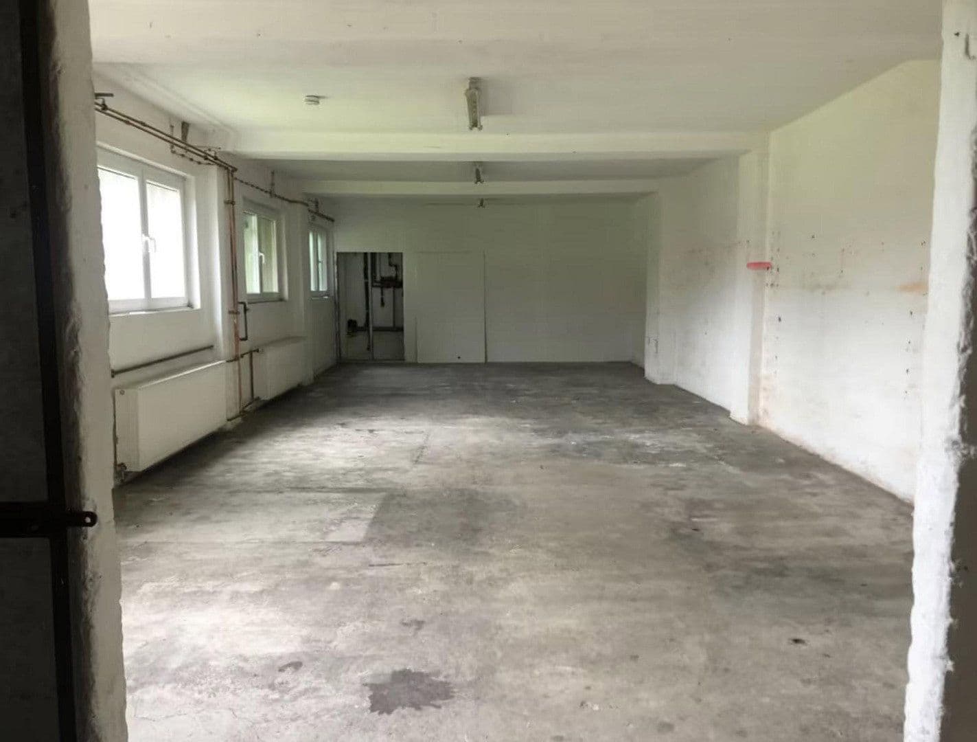 Prenájom nebytového priestoru 330 m², Tönisvorst, Severné Porýnie - Westfálsko Prenájom nebytového priestoru 330 m², Tönisvorst, Severné Porýnie - Westfálsko