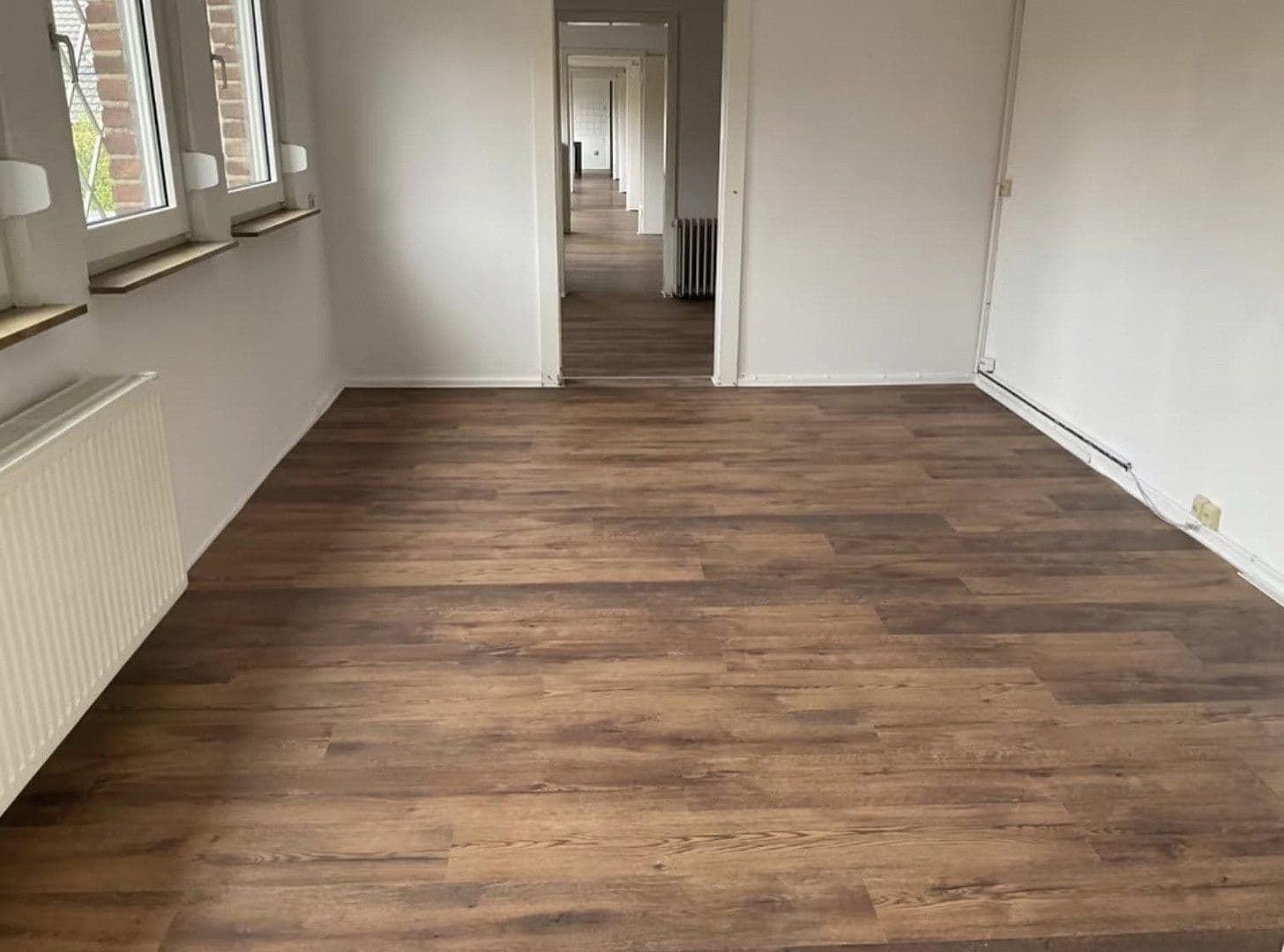 Prenájom nebytového priestoru 330 m², Tönisvorst, Severné Porýnie - Westfálsko Prenájom nebytového priestoru 330 m², Tönisvorst, Severné Porýnie - Westfálsko