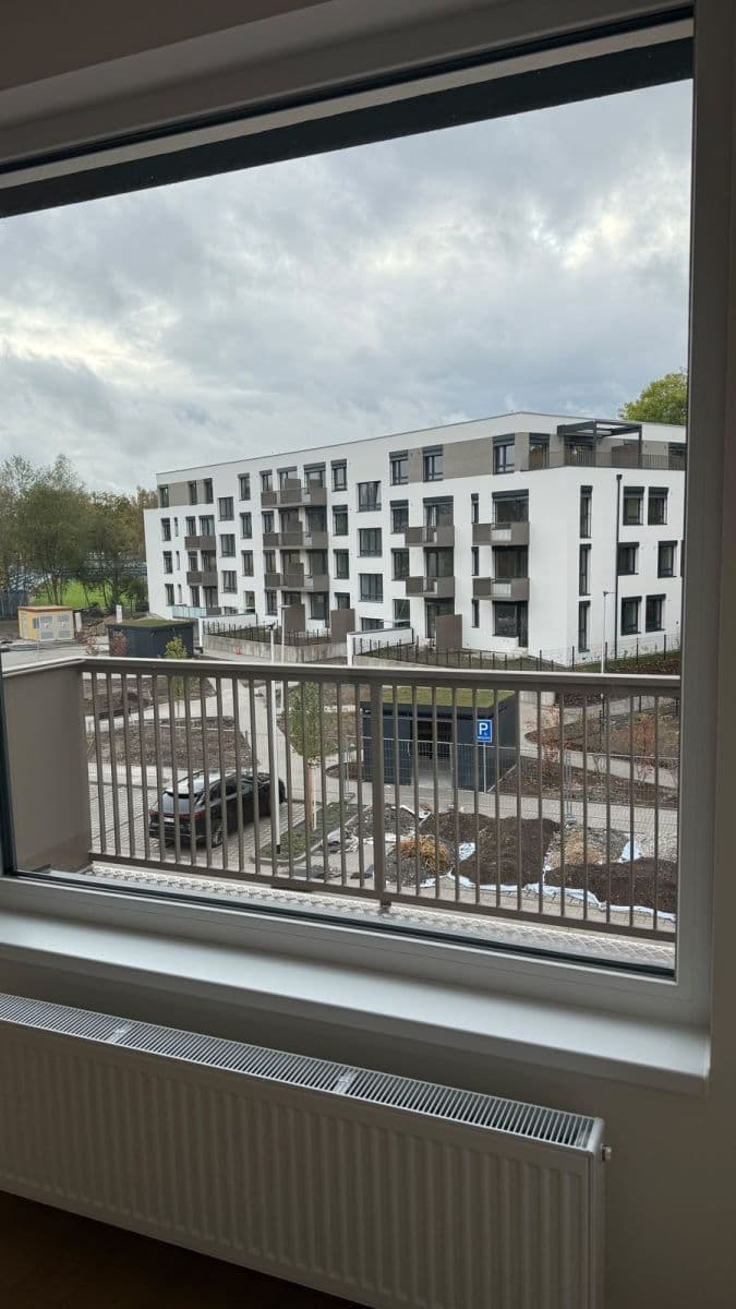 Prenájom bytu 3-izbový 76 m², Ke stadionu, Kladno, Středočeský kraj Prenájom bytu 3-izbový 76 m², Ke stadionu, Kladno, Středočeský kraj