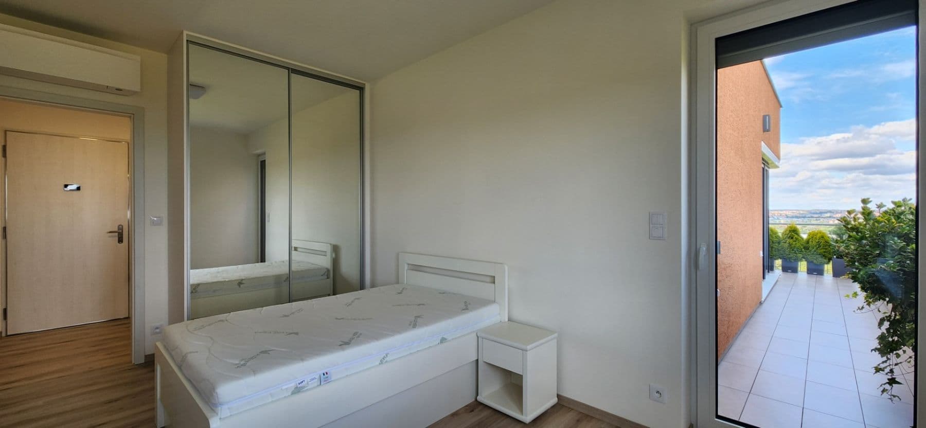Prenájom bytu 2-izbový 60 m², Klapálkova, Praha, Praha Prenájom bytu 2-izbový 60 m², Klapálkova, Praha, Praha