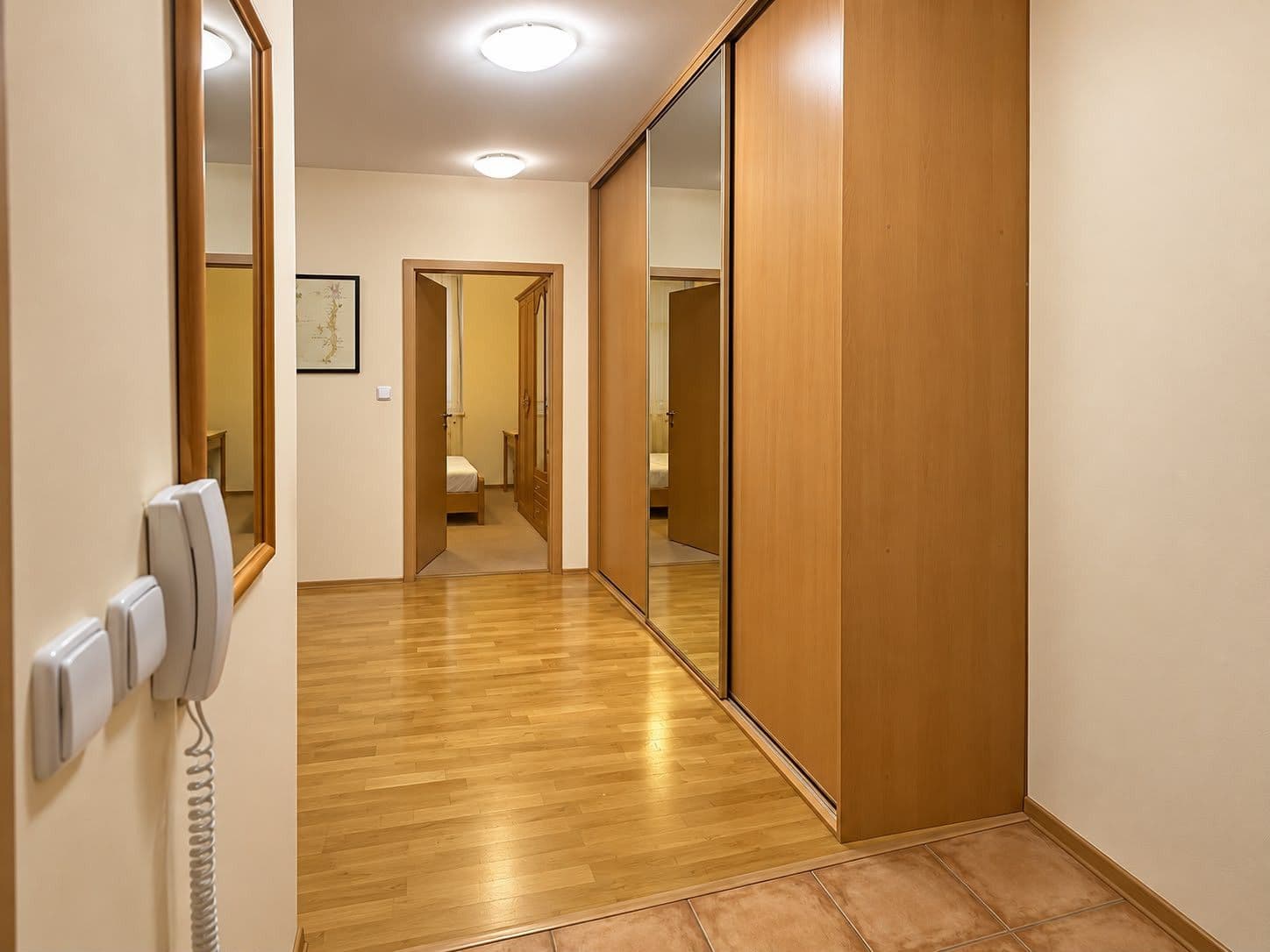 Prenájom bytu 3-izbový 101 m², Voskovcova, Praha, Praha Prenájom bytu 3-izbový 101 m², Voskovcova, Praha, Praha