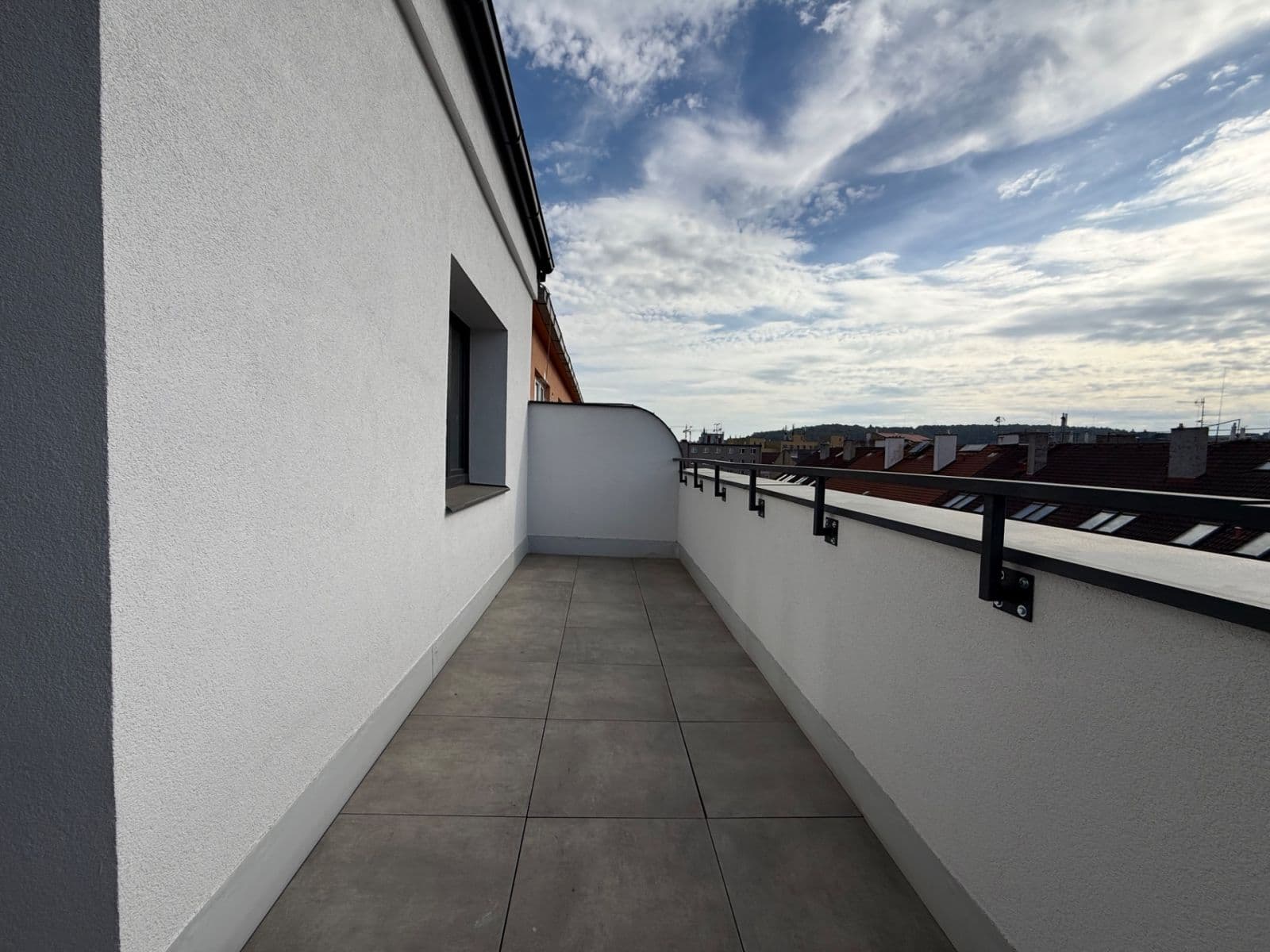Predaj bytu 2-izbový 56 m², Ukrajinská, Praha, Praha Predaj bytu 2-izbový 56 m², Ukrajinská, Praha, Praha