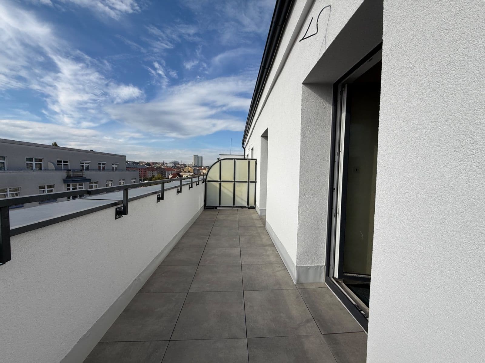 Predaj bytu 2-izbový 56 m², Ukrajinská, Praha, Praha Predaj bytu 2-izbový 56 m², Ukrajinská, Praha, Praha