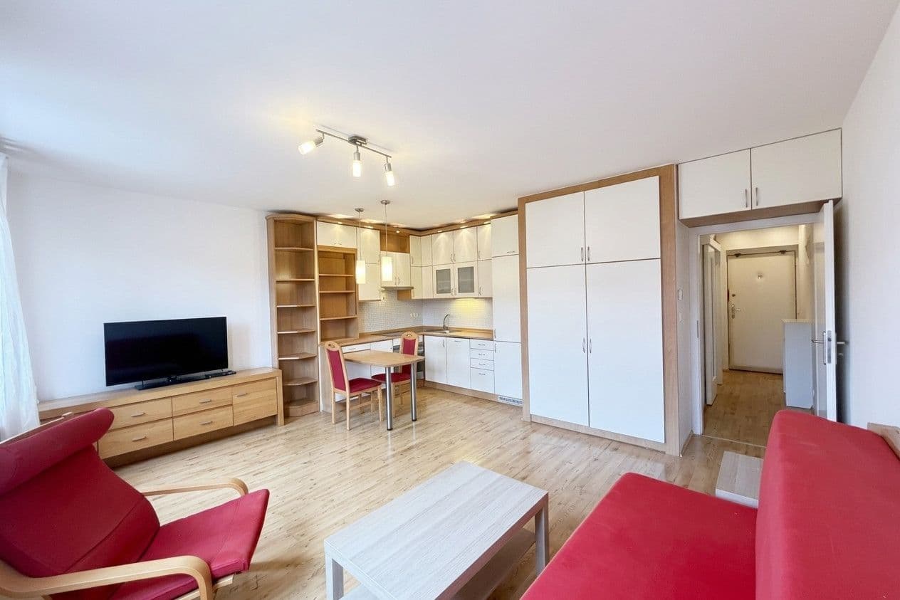 Predaj bytu 1-izbový 32 m², Mezi Domy, Jesenice, Středočeský kraj Predaj bytu 1-izbový 32 m², Mezi Domy, Jesenice, Středočeský kraj