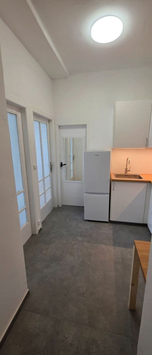 Prenájom bytu 2-izbový 53 m², Jankovcova, Praha, Praha Prenájom bytu 2-izbový 53 m², Jankovcova, Praha, Praha