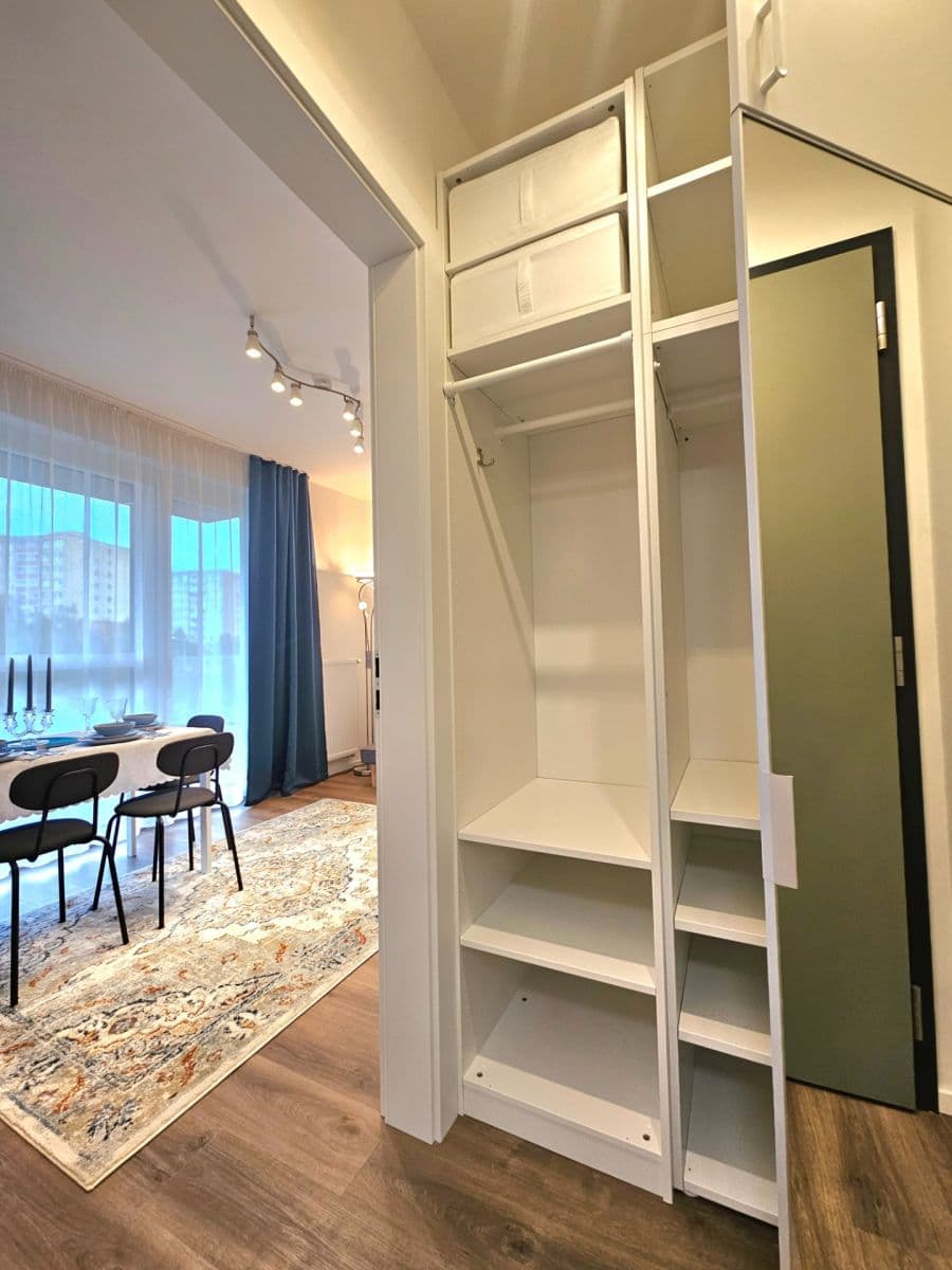 Prenájom bytu 2-izbový 35 m², Arnošta Valenty, Praha, Praha Prenájom bytu 2-izbový 35 m², Arnošta Valenty, Praha, Praha